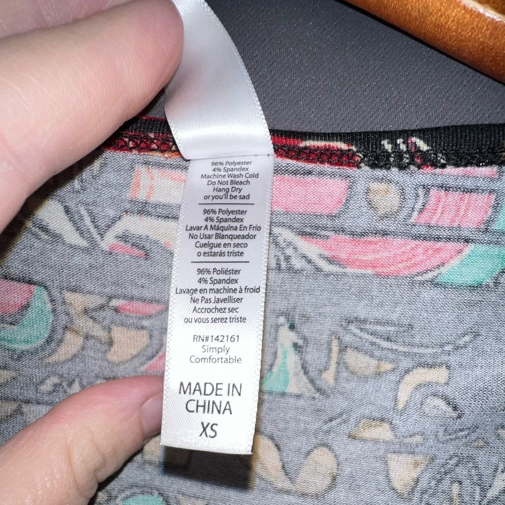 Lularoe Simple T XS - Picture 3 of 5